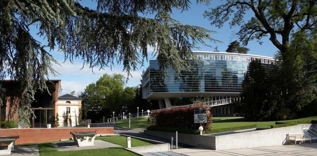 洛桑国际管理发展学院位于瑞士法语区洛桑
