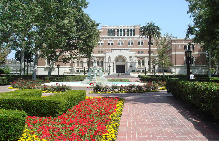南加利福尼亚大学